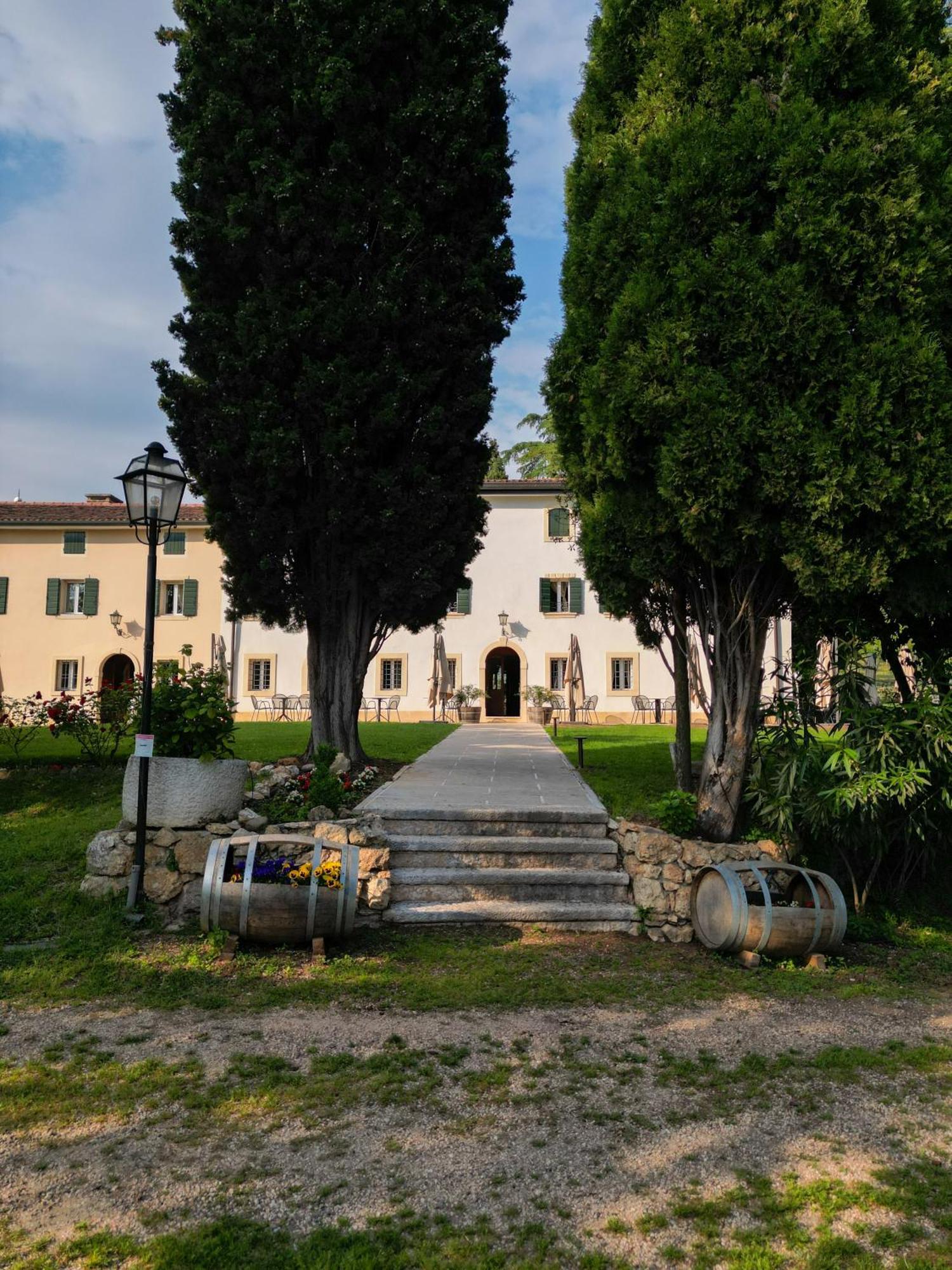 Villa Massimago Wine Relais Mezzane di Sotto Exterior foto